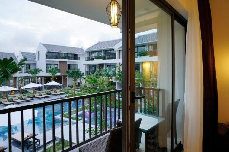 Grand Superior Double with Pool & Garden View